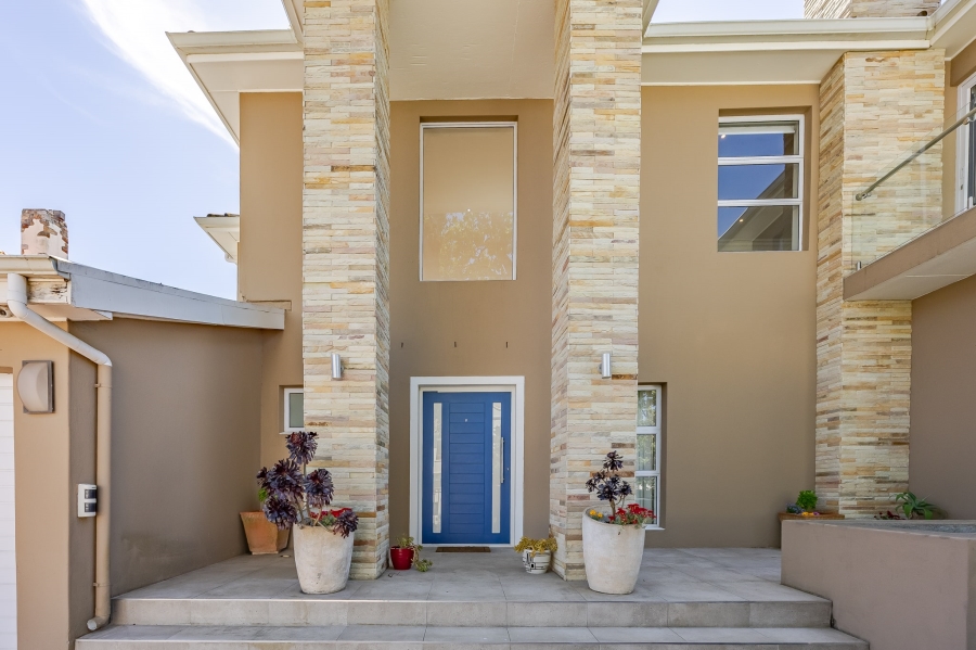 5 Bedroom Property for Sale in Kenilworth Upper Western Cape